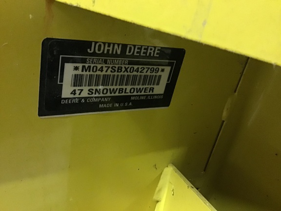 2004 John Deere 47 Snow Blower