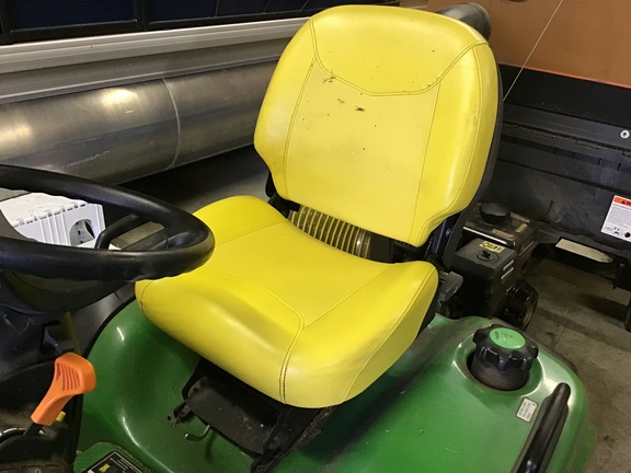 2017 John Deere X758 Garden Tractor