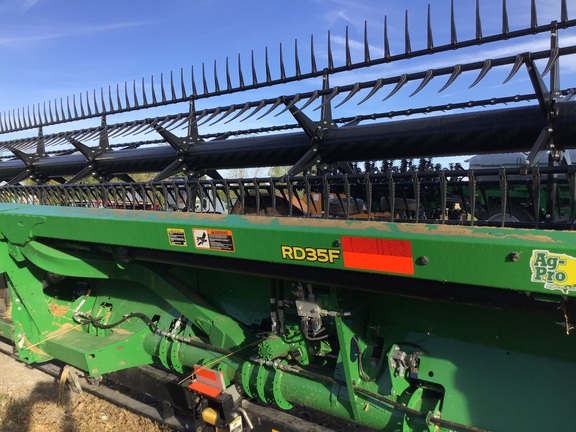 2023 John Deere RD35F Header Combine