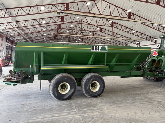 2013 Misc Endurance Fertilizer Spreader
