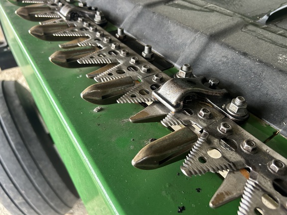 2013 John Deere 640FD Header Combine