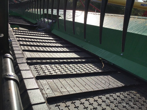 2023 John Deere RD35F Header Combine