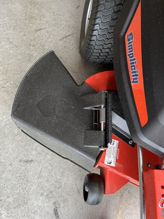 2018 Simplicity Courier 21.5/48 Mower/Zero Turn