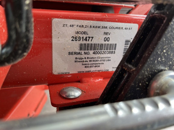 2018 Simplicity Courier 21.5/48 Mower/Zero Turn