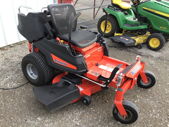 2018 Simplicity Courier 21.5/48 Mower/Zero Turn