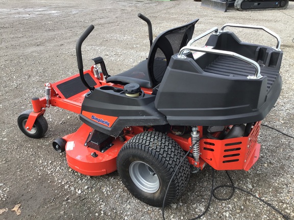 2018 Simplicity Courier 21.5/48 Mower/Zero Turn