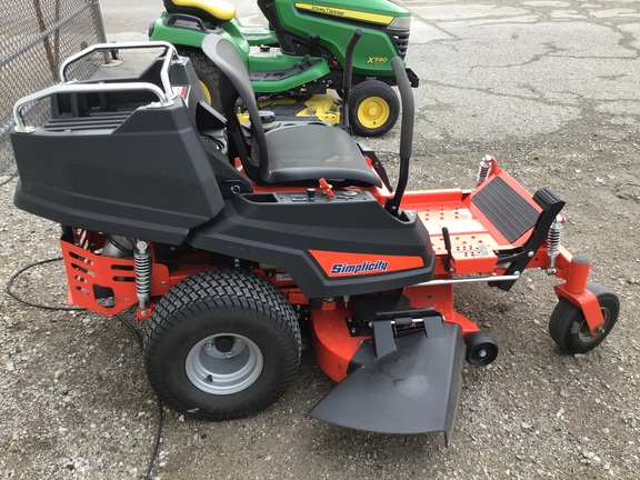 2018 Simplicity Courier 21.5/48 Mower/Zero Turn
