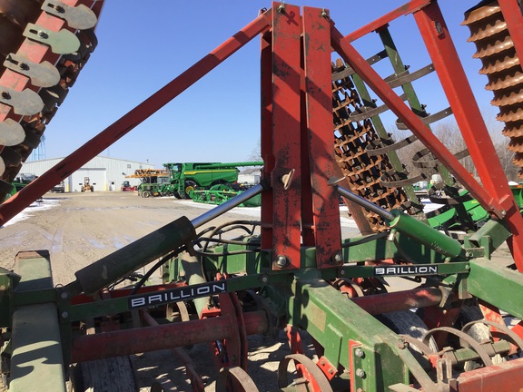 Brillion WM300-01 Packer