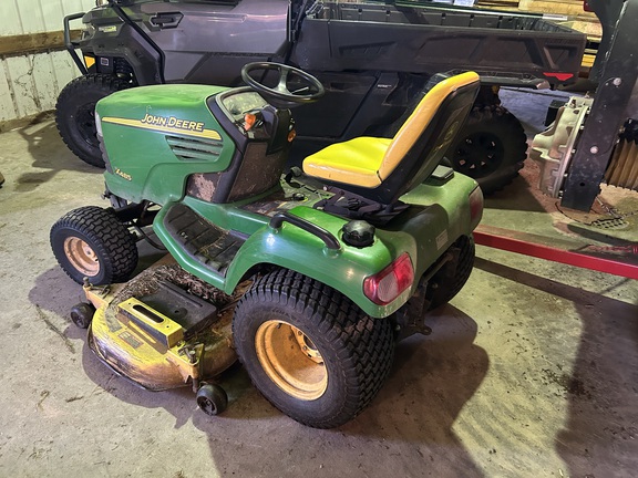 2004 John Deere X485 Garden Tractor