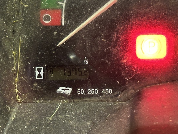 2004 John Deere X485 Garden Tractor