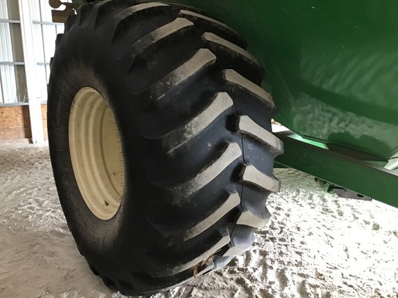 J&M 875-18 Grain Cart