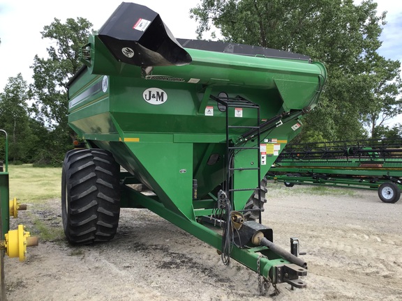 J&M 875-18 Grain Cart