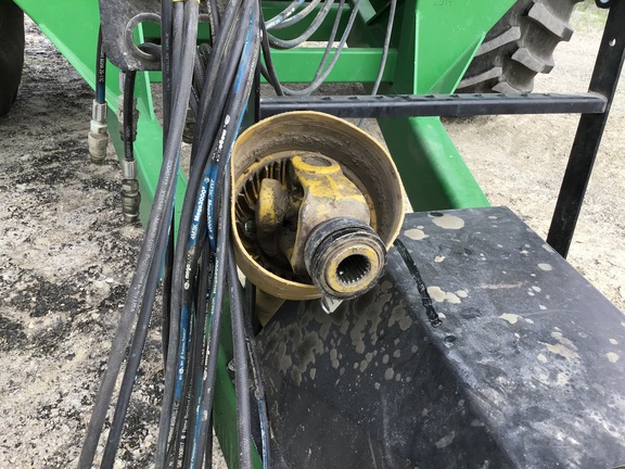 J&M 875-18 Grain Cart