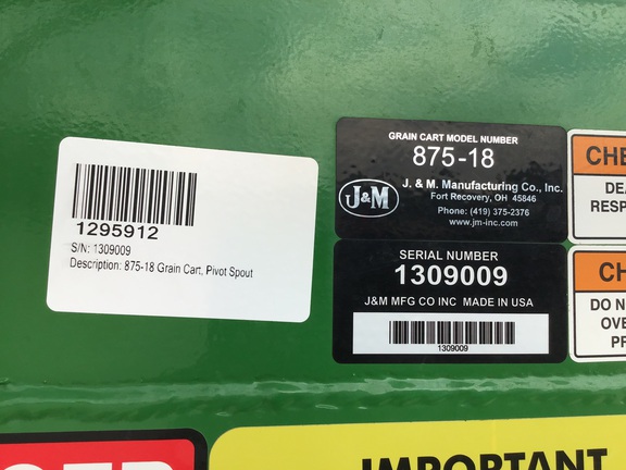 J&M 875-18 Grain Cart