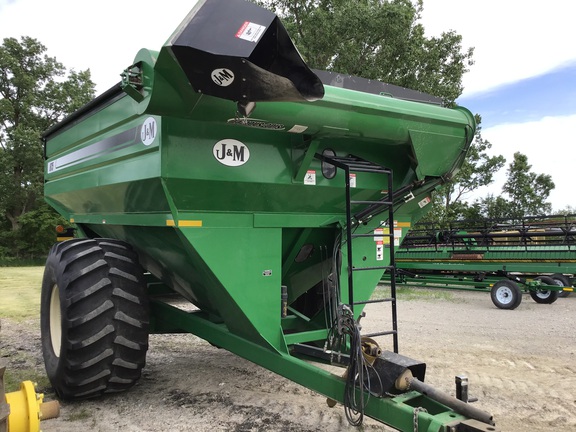 J&M 875-18 Grain Cart