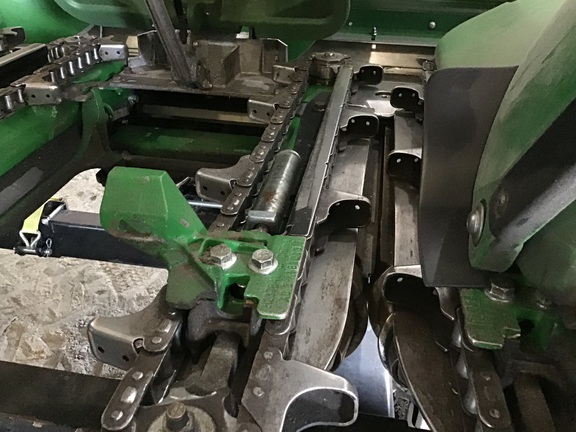 2019 John Deere 708C Header Corn Head