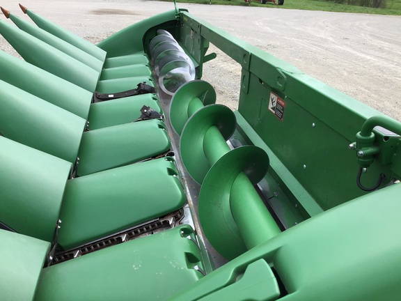 2019 John Deere 708C Header Corn Head