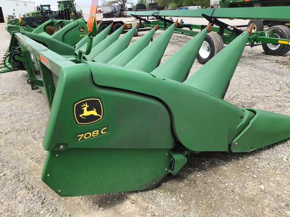 2019 John Deere 708C Header Corn Head