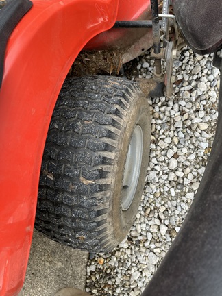 2011 Simplicity Regent 19.5 Garden Tractor