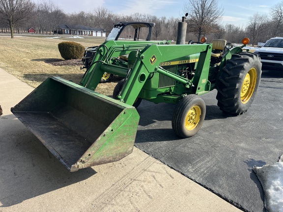 1980 John Deere 2240 Tractor