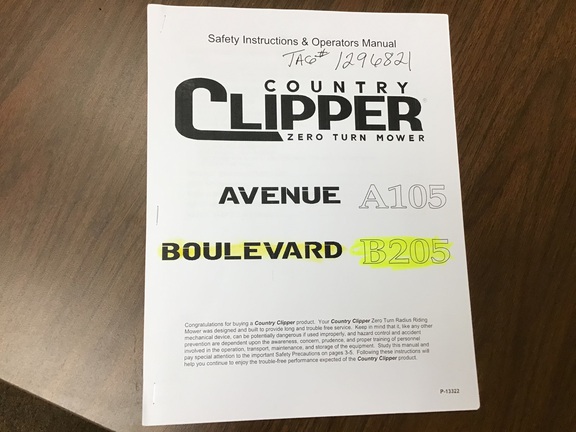 2015 Country Clipper 2348KOJ-B200 Mower/Zero Turn