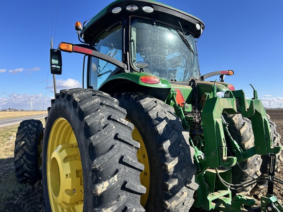 2019 John Deere 8320R Tractor