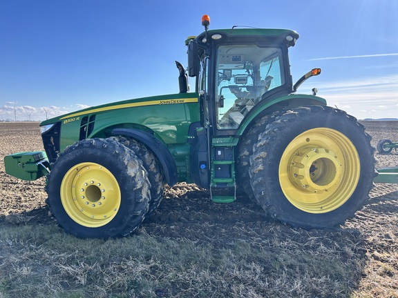 2019 John Deere 8320R Tractor