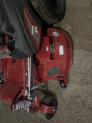 2025 Ferris ISX2200 28 Mower/Zero Turn