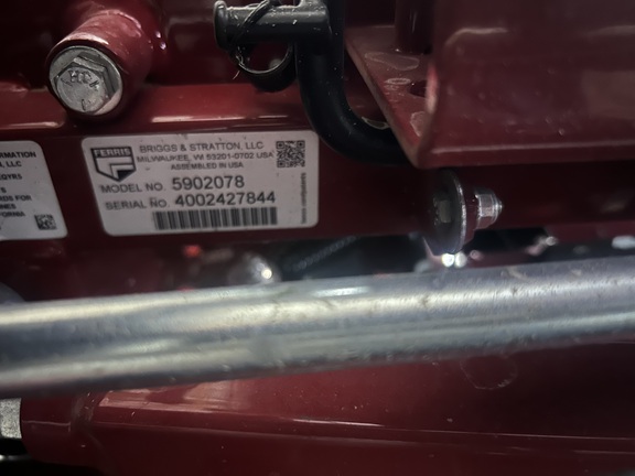 2025 Ferris ISX2200 28 Mower/Zero Turn