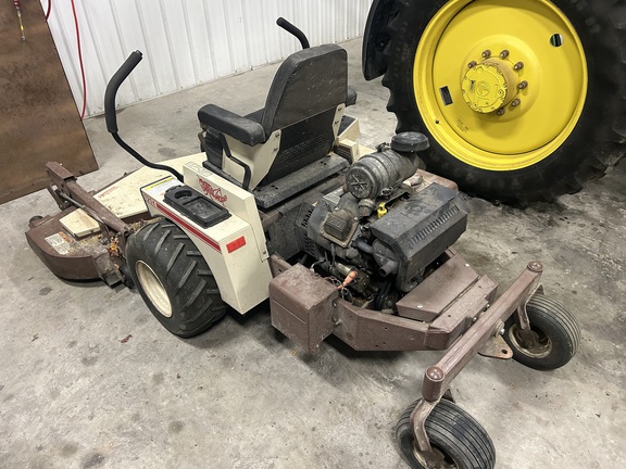 Grasshopper 725K2 Mower/Zero Turn