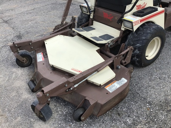 Grasshopper 725K2 Mower/Zero Turn