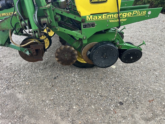 1997 John Deere 1750 Planter