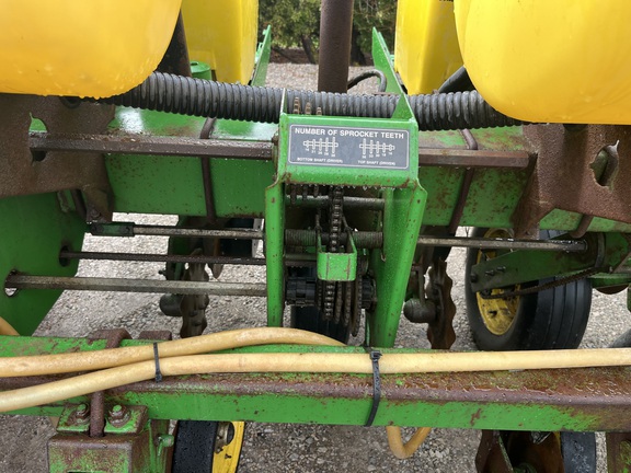 1997 John Deere 1750 Planter