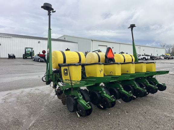 1997 John Deere 1750 Planter