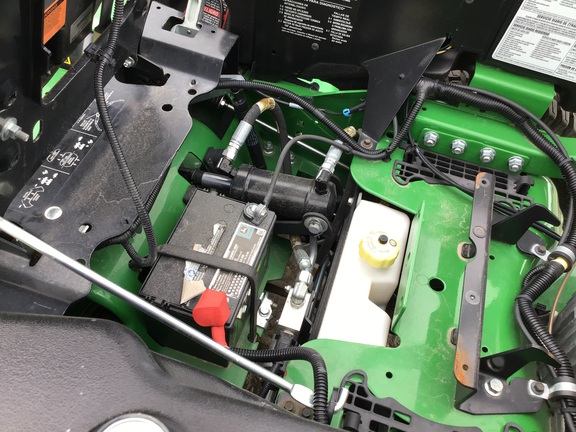 2021 John Deere Z970R Mower/Zero Turn