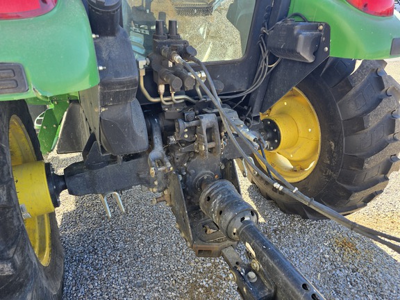 2006 John Deere 5425 Tractor