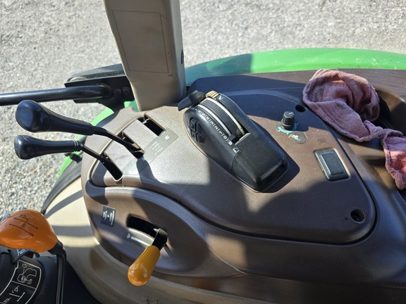 2006 John Deere 5425 Tractor