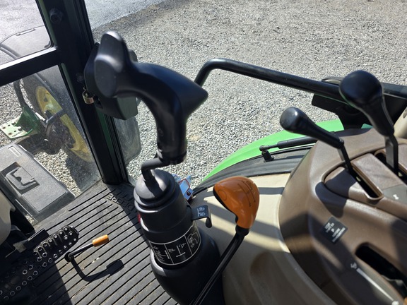 2006 John Deere 5425 Tractor