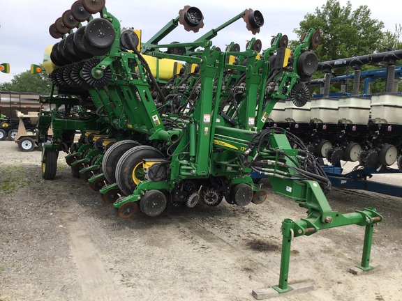 2019 John Deere 1795 Planter
