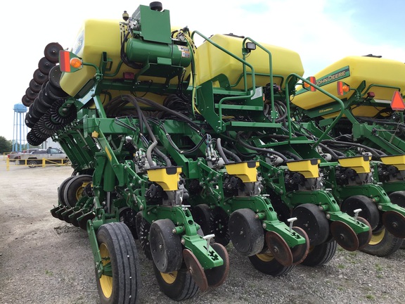2019 John Deere 1795 Planter