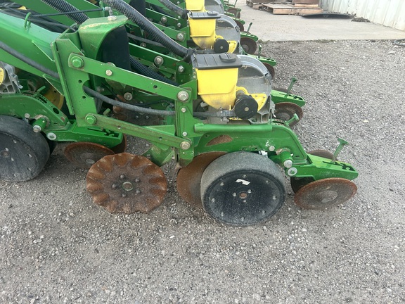 2003 John Deere 1790 Planter