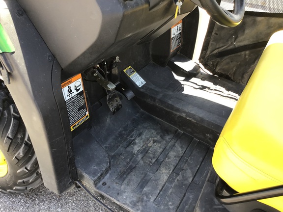 2014 John Deere XUV 550 GREEN ATV