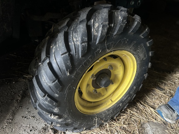 2014 John Deere XUV 550 GREEN ATV