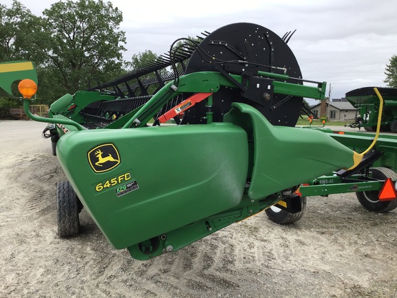 2016 John Deere 645FD Header Combine