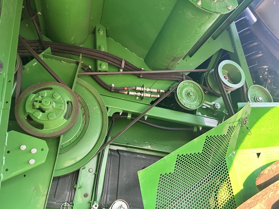 2015 John Deere S680 Combine