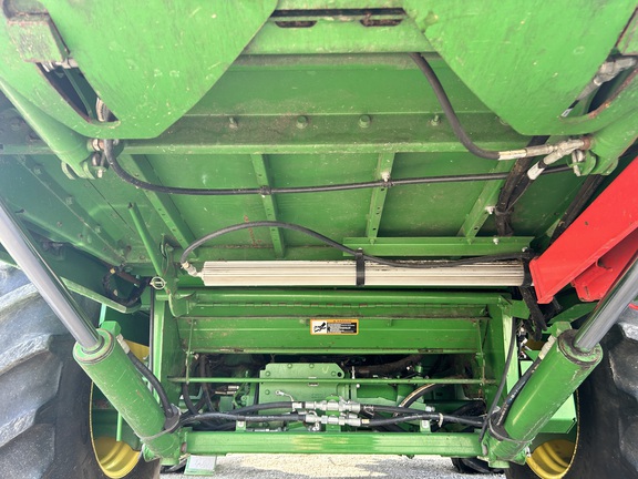 2015 John Deere S680 Combine