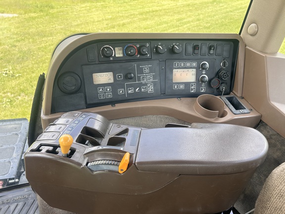 2010 John Deere 9530T Tractor Rubber Track