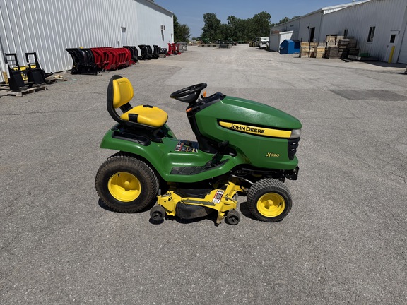 2012 John Deere X320 Garden Tractor