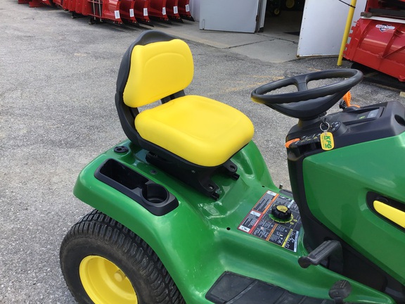 2012 John Deere X320 Garden Tractor