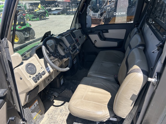 2024 John Deere XUV 835R ATV